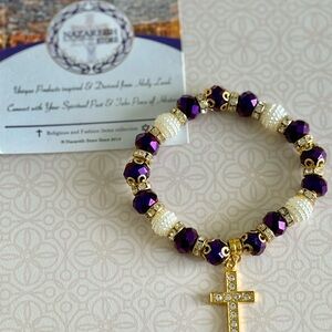 Gold-Toned Purple and White Beaded Bracelet with Cross Charm